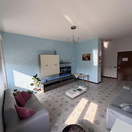 Apartman House In The Center